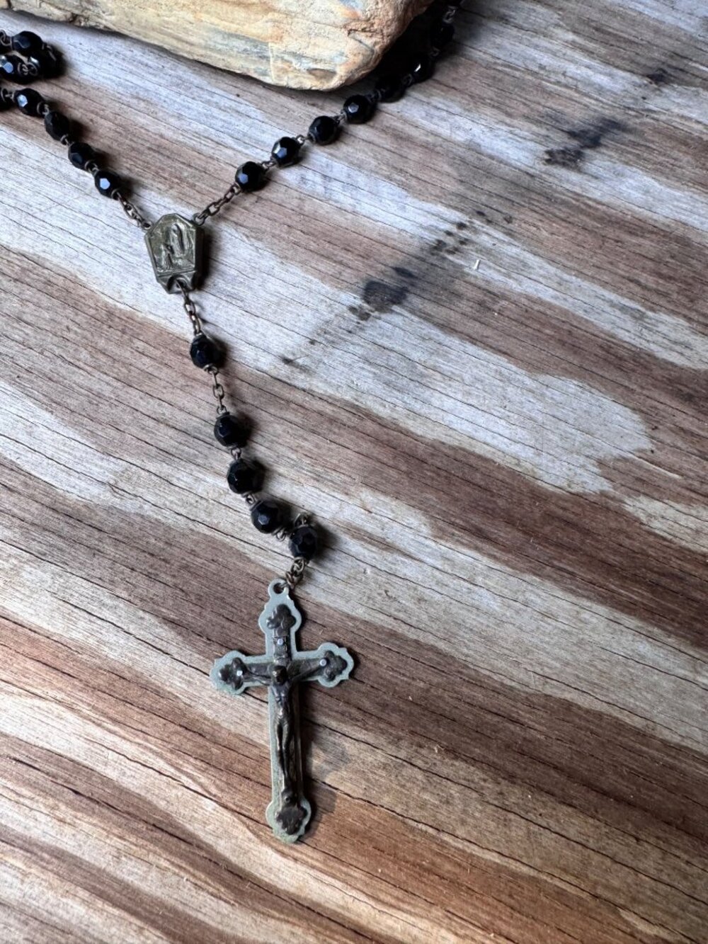 Vintage Lourdes Rosary EAU DE LOURDES Holy Water Relic Black Faceted Glass Beads - Picture 5 of 8